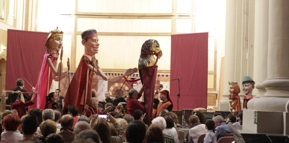 La Orquesta de Cámara Grupo Enigma y los Titiriteros de Binéfar llenan la Sala de la Corona