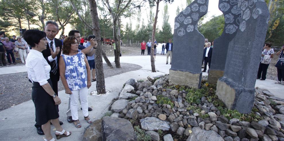 Biescas recuerda a las víctimas de la riada en el Camping Las Nieves en su 20º aniversario