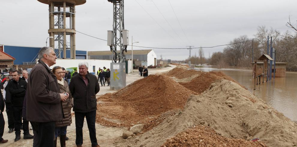 Visita de Rudi a las localidades afectadas por la riada del río Ebro