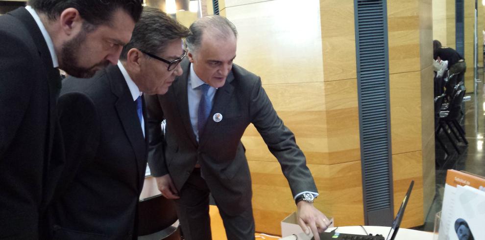 Oferta y demanda laboral se encuentran en el Salón de Empleo Kühnel