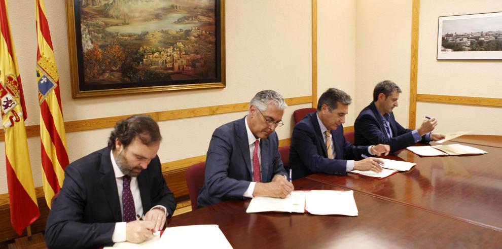 Firmado el convenio “Montañas Seguras” 2015