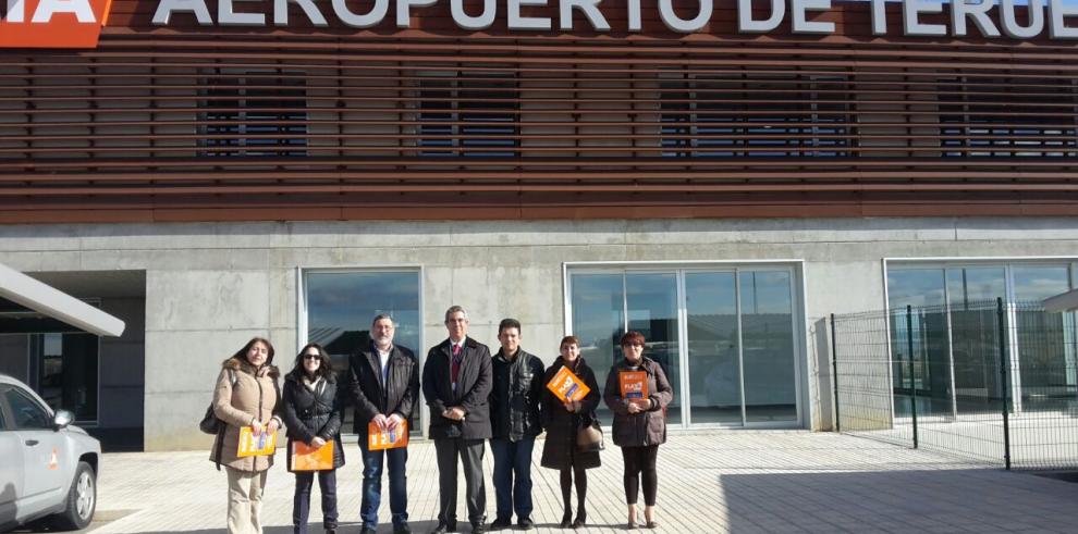 El Aeropuerto de Teruel muestra su actividad y funcionamiento a las localidades y barrios pedáneos del  entorno 