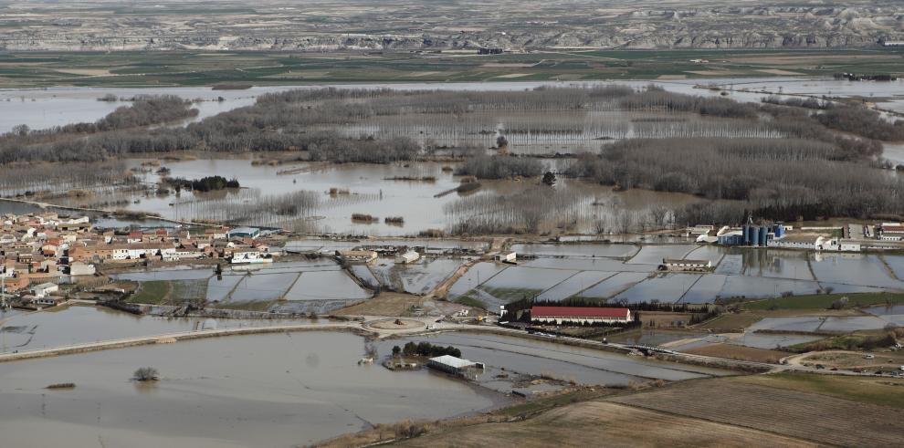 Continúan los trabajos de vigilancia y control del cauce del río Ebro