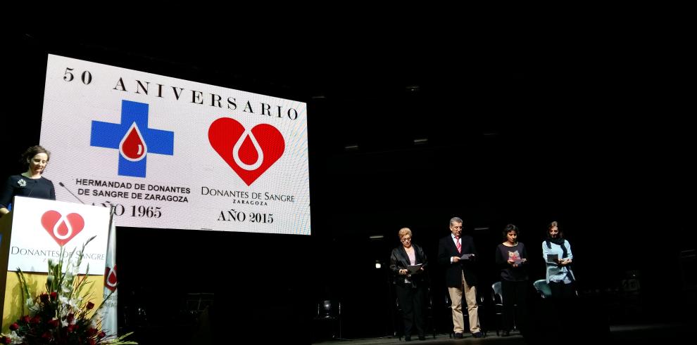 El consejero de Sanidad agradece a Donantes de Sangre Zaragoza su labor durante sus 50 años de vida