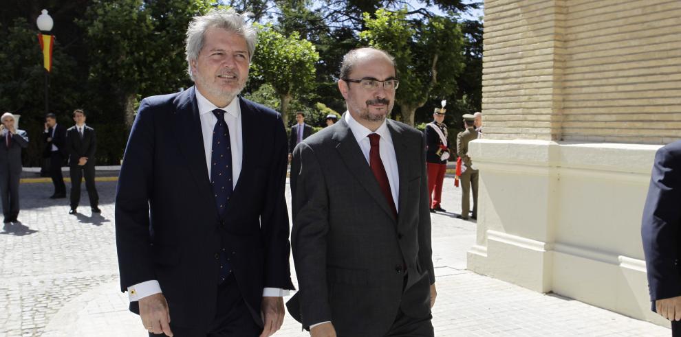 El presidente de Aragón asiste a la entrega de Reales Despachos en la Academia General Militar