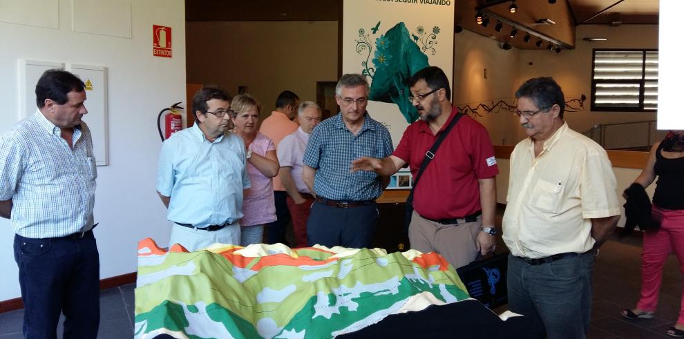 Joaquín Olona ha visitado las obras de remodelación y ampliación del  Refugio de Góriz