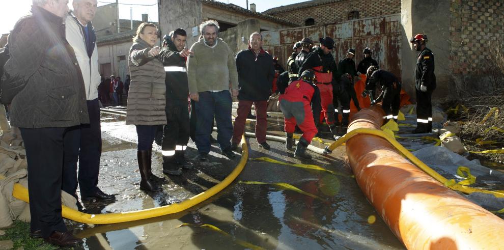 Rudi visita las zonas afectadas por la crecida del río Ebro