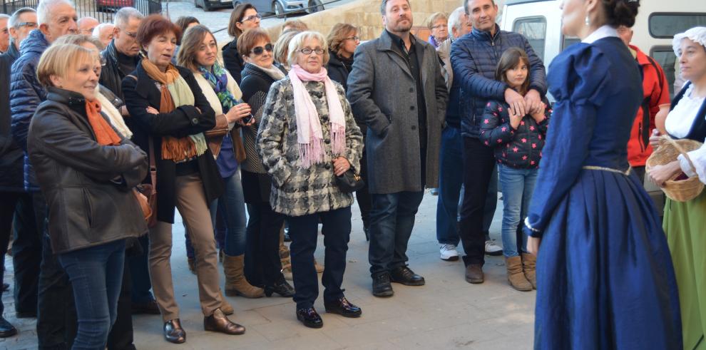 Soro destaca en Fonz el valor de las rutas teatralizadas y el recreacionismo para potenciar el patrimonio histórico