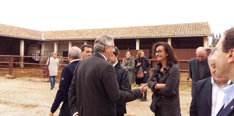 Joaquín Olona afirma en Huesca que los agricultores y ganaderos son profesionales con necesidad de formación continua