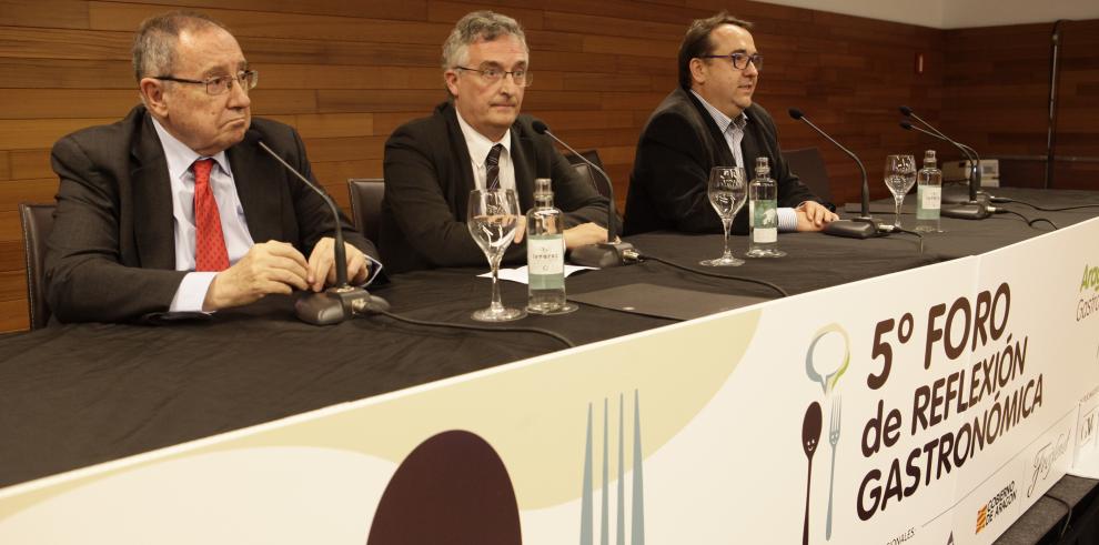 Joaquín Olona señala que el reconocimiento mundial de la gastronomía española debe ser aprovechado para promocionar nuestra agroalimentación