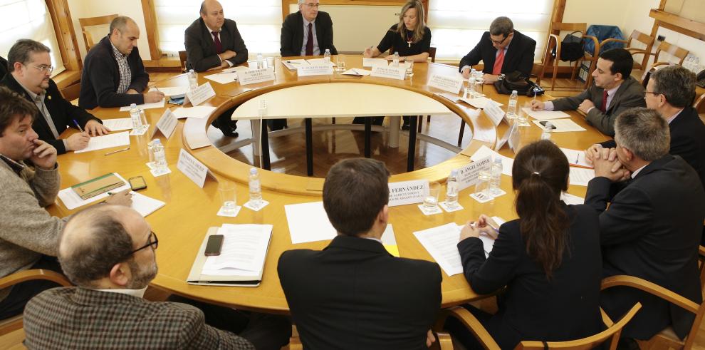 Los consejeros Joaquín Olona y Pilar Alegría trabajan de la mano con el sector de la agroalimentación