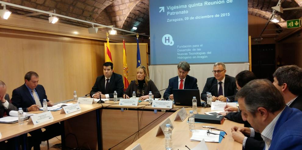 Desarrollar equipos de suministro de hidrógeno más eficientes, diseñar una estrategia global europea de comunicación o crear un corredor que permita el funcionamiento de estos vehículos en el Pirineo, retos inmediatos de la Fundación del Hidrógeno