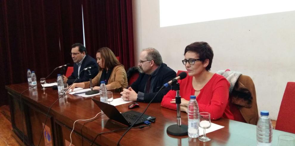 Los profesores aragoneses contarán con un plan de formación para adaptarse a las tecnologías, implantar nuevas metodologías y responder a los cambios educativos del siglo XXI