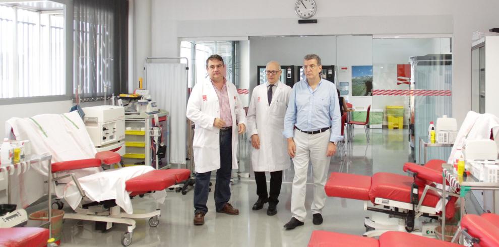 El consejero de Sanidad destaca la importancia de mantener las donaciones de sangre