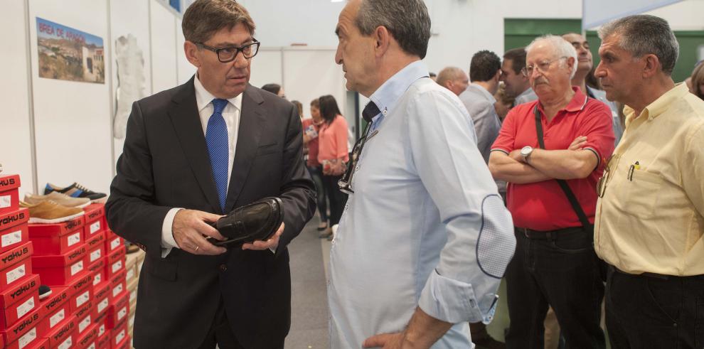 Brea de Aragón celebra su primera Feria de Calzado y Afines