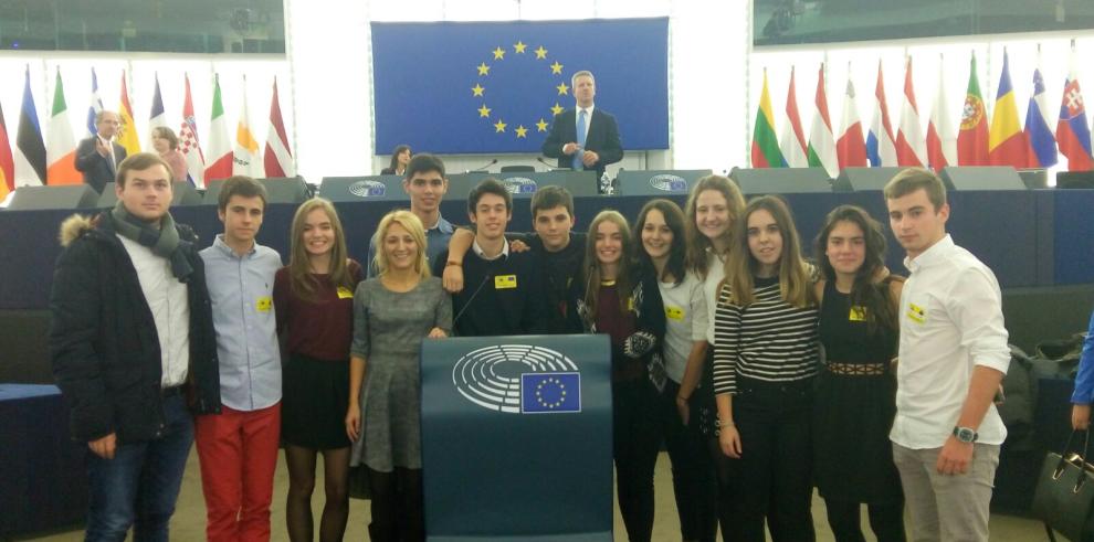 Los alumnos del IES Hermanos Argensola ganan un viaja al Parlamento Europeo