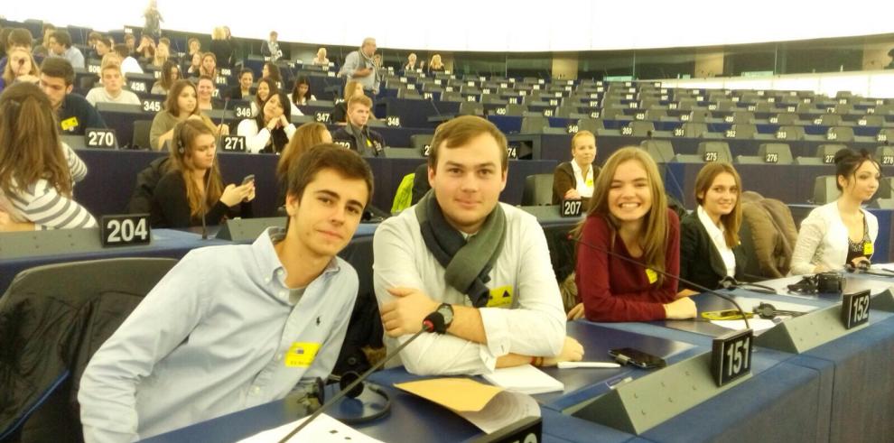 Los alumnos del IES Hermanos Argensola ganan un viaja al Parlamento Europeo