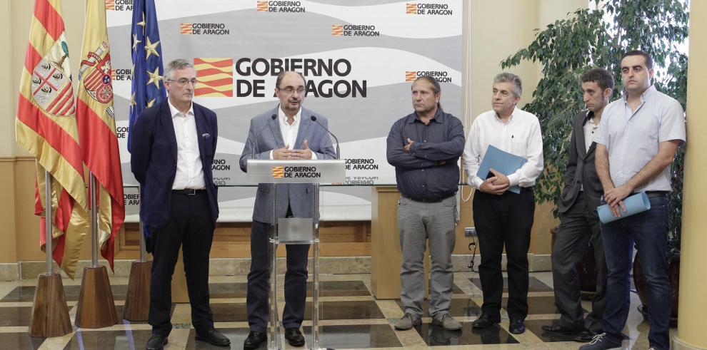 Gobierno de Aragón y asociaciones agrarias trabajarán conjuntamente en hacer de la Agroalimentación un sector estratégico