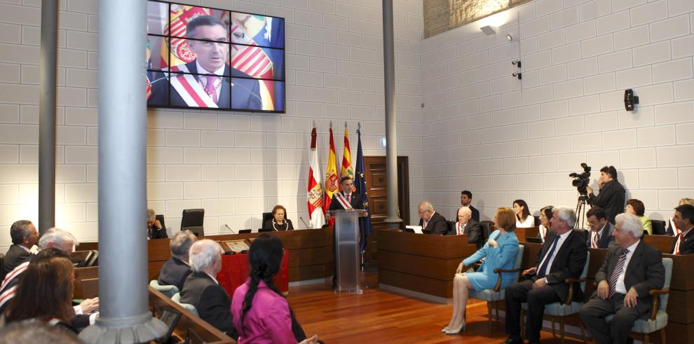 Javier Pardo, Vicente Comet y Teresa Perales, Medallas de Santa Isabel de Portugal 2014