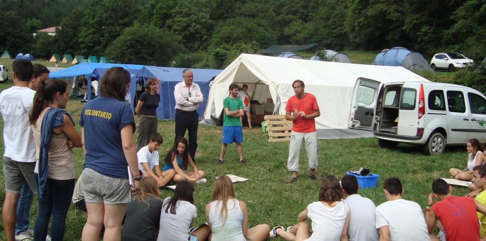 El IAJ forma a entidades organizadoras de excursiones y campamentos en Aragón para obtener una planificación segura 