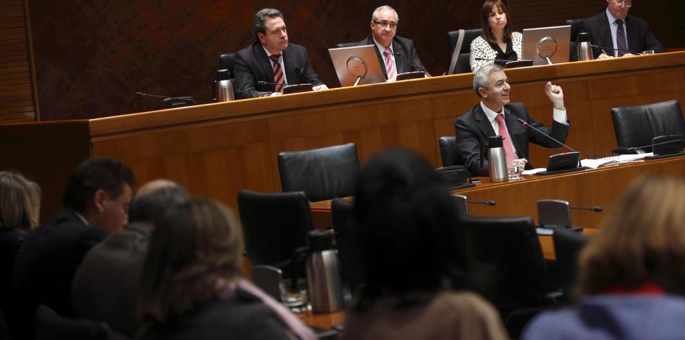 Campoy: “La bajada de impuestos aprobada por el Gobierno de Aragón actuará como el combustible decisivo para acelerar la recuperación económica”