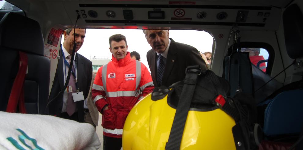 Suárez visita la posible ubicación del Servicio Aéreo de Transporte Sanitario y Emergencias del 112 de Teruel en el Aeropuerto de Caudé