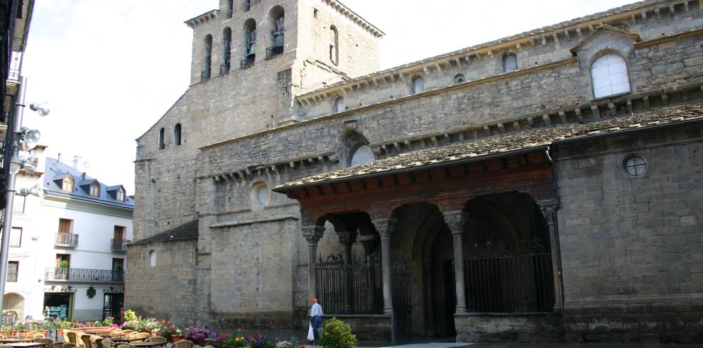 Un paseo por los grandes templos de Aragón