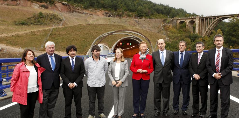 La Presidenta de Aragón reivindica la necesidad de mejorar las comunicaciones ferroviarias con Francia