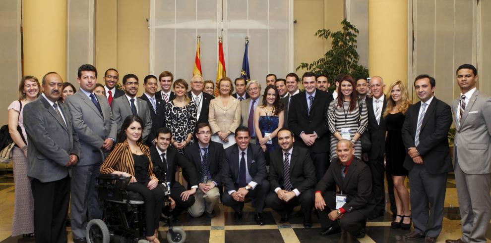 Rudi recibe a los representantes del Primer Parlamento Iberoamericano de la Juventud