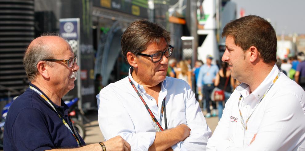 Miles de aficionados viven ya en MotorLand el Gran Premio Movistar de Aragón de MotoGP