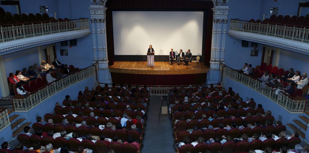 La Presidenta de Aragón participa en Tarazona en el Día Internacional de la Mujer Rural 2014