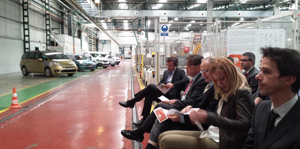 Arturo Aliaga celebra el Día de la Seguridad y la Salud con la plantilla de ArcelorMittal Tailored Blanks Zaragoza