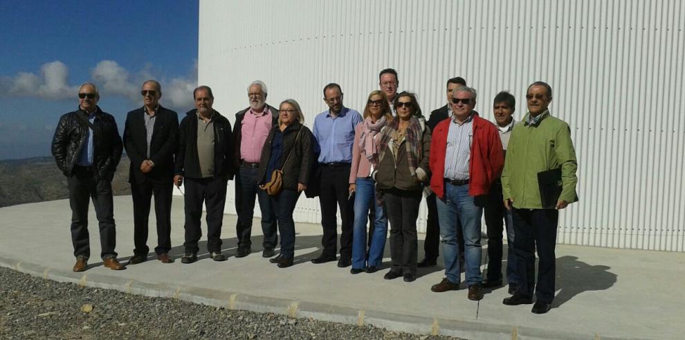 Representantes del parlamento aragonés visitan el Observatorio Astrofísico de Javalambre y la sede de Galáctica