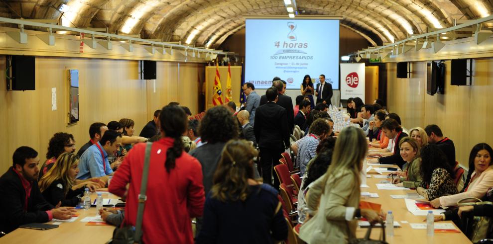 Los jóvenes emprendedores estimulan el contacto con el encuentro de Networking “conoce a 100 empresarios en cuatro horas”