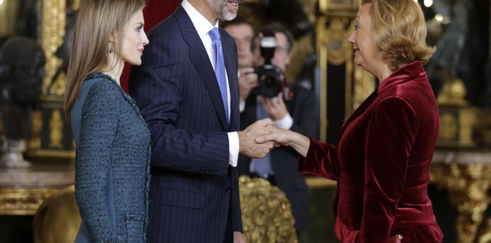 La Presidenta de Aragón asiste a los actos del Día Nacional de España