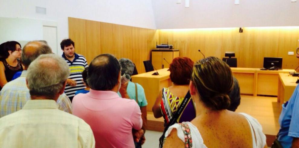 Más de dos mil personas conocen el Palacio de Justicia de Huesca