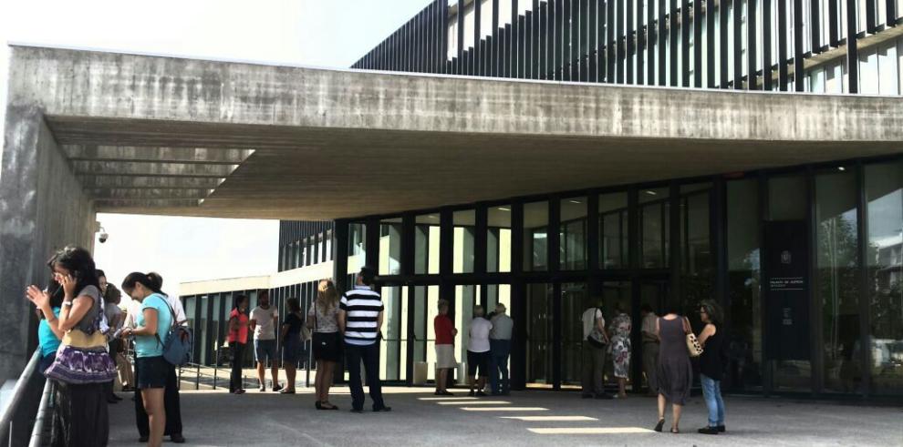 Más de dos mil personas conocen el Palacio de Justicia de Huesca
