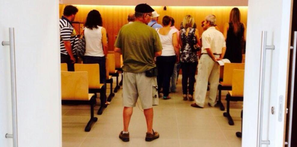 Más de dos mil personas conocen el Palacio de Justicia de Huesca