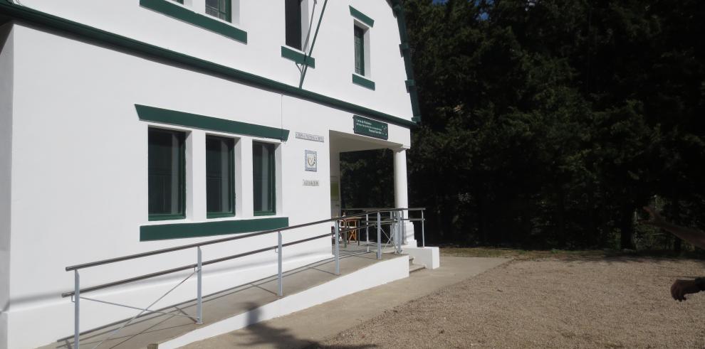 El centro de visitantes de Arguís reabre sus puertas tras su remodelación 