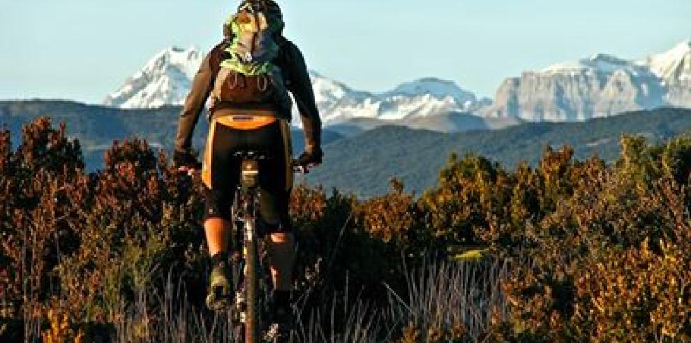 Aragón apuesta por el turismo de bici y trabaja en el producto “AragonBike”