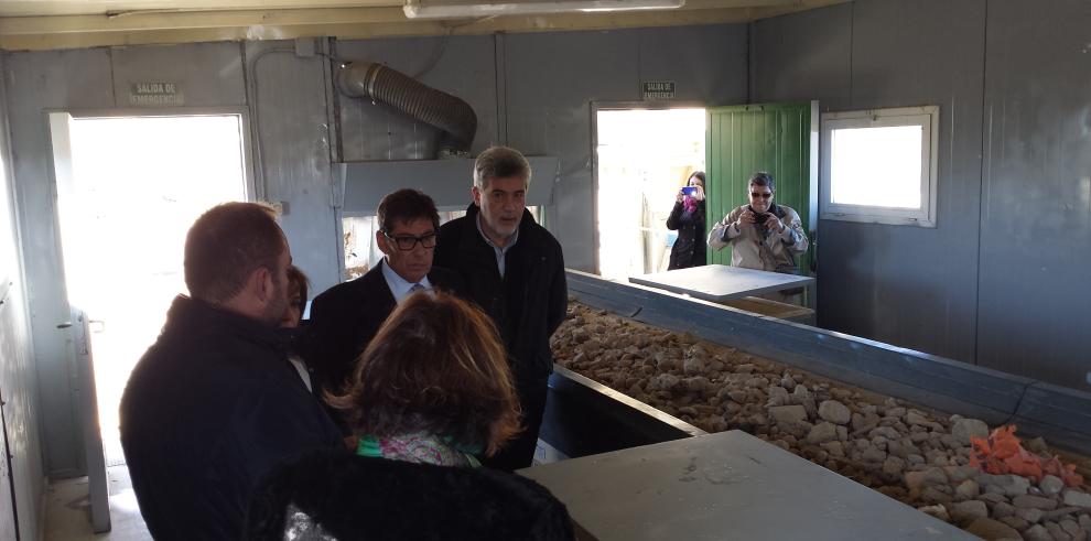 Arturo Aliaga ha visitado la planta de Reciclados y Derribos del Pirineo