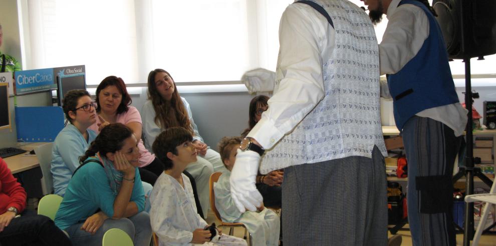 El Hospital Infantil Miguel Servet se convierte en una fábrica de sonrisas para los más pequeños