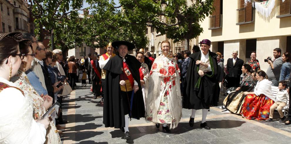 La Presidenta de Aragón ensalza la Fiesta de la Faldeta por “promover la difusión de la historia de la Comunidad y las virtudes de sus gentes”