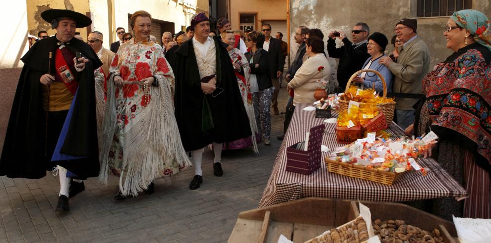 La Presidenta de Aragón ensalza la Fiesta de la Faldeta por “promover la difusión de la historia de la Comunidad y las virtudes de sus gentes”