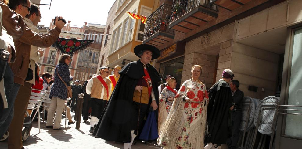 La Presidenta de Aragón ensalza la Fiesta de la Faldeta por “promover la difusión de la historia de la Comunidad y las virtudes de sus gentes”