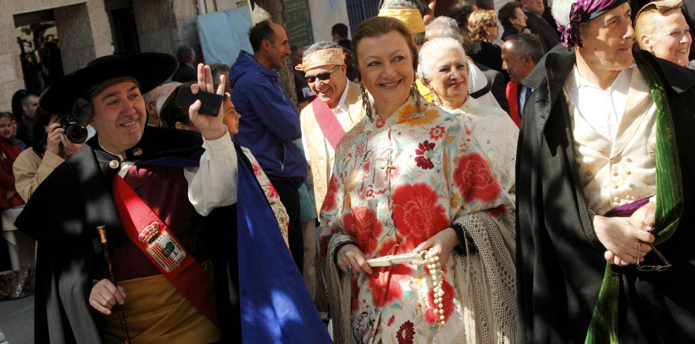 La Presidenta de Aragón ensalza la Fiesta de la Faldeta por “promover la difusión de la historia de la Comunidad y las virtudes de sus gentes”