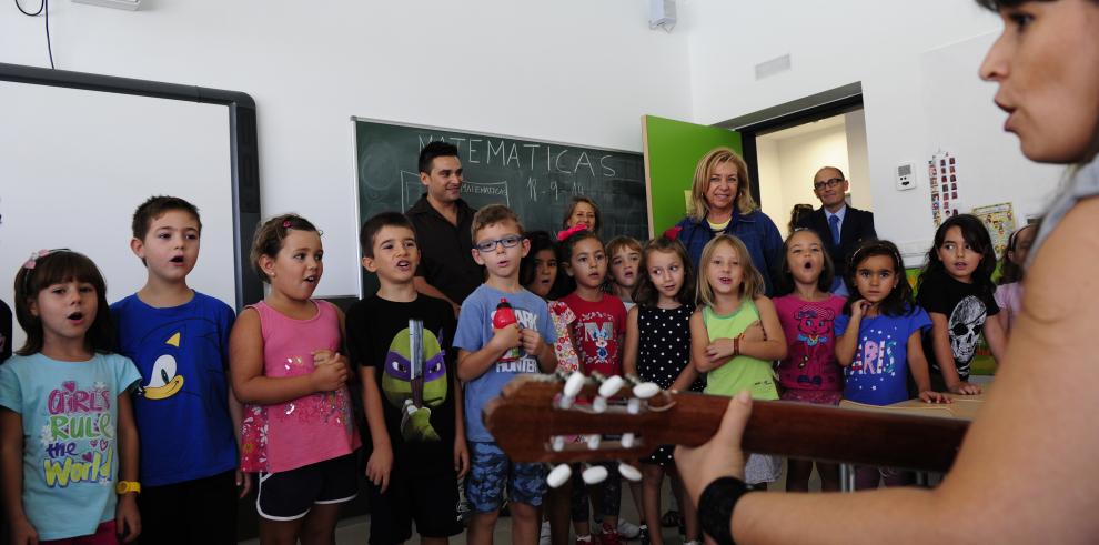 Los alumnos del colegio Valdespartera II estrenan nuevo edificio de Primaria