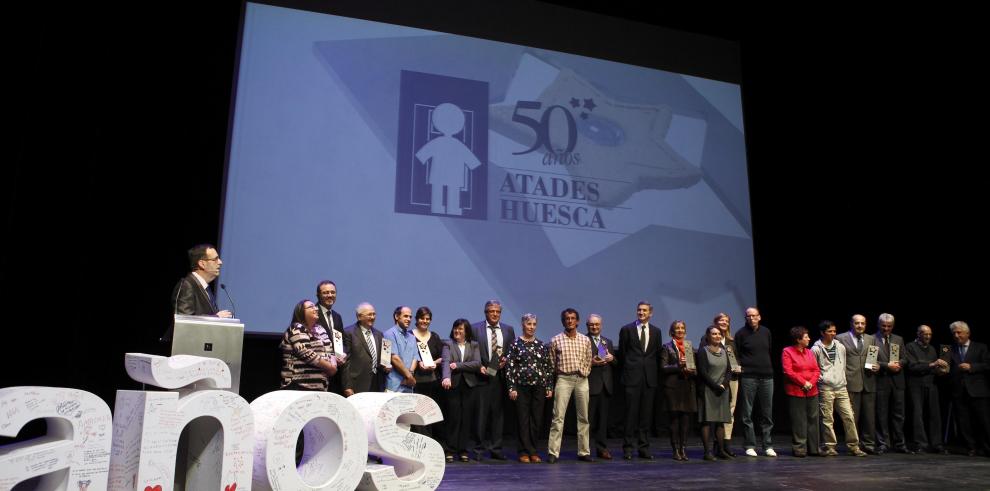 La Presidenta Rudi celebra los 50 años de Atades Huesca