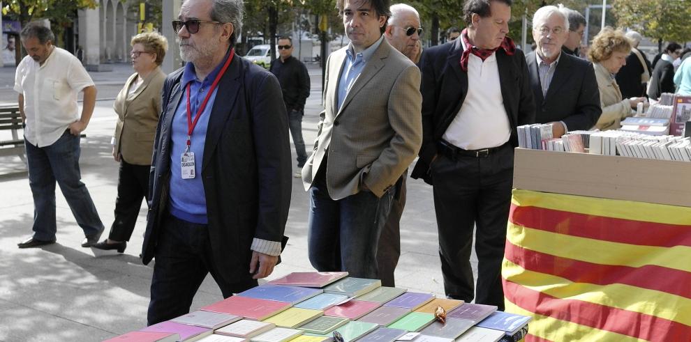 Los editores aragoneses sacan sus publicaciones a la calle