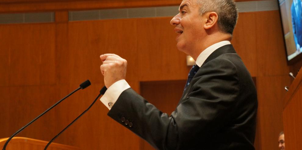 La bajada de impuestos impulsada por el Gobierno de Aragón para 2015 incentivará el consumo, la inversión y la creación de empleo 